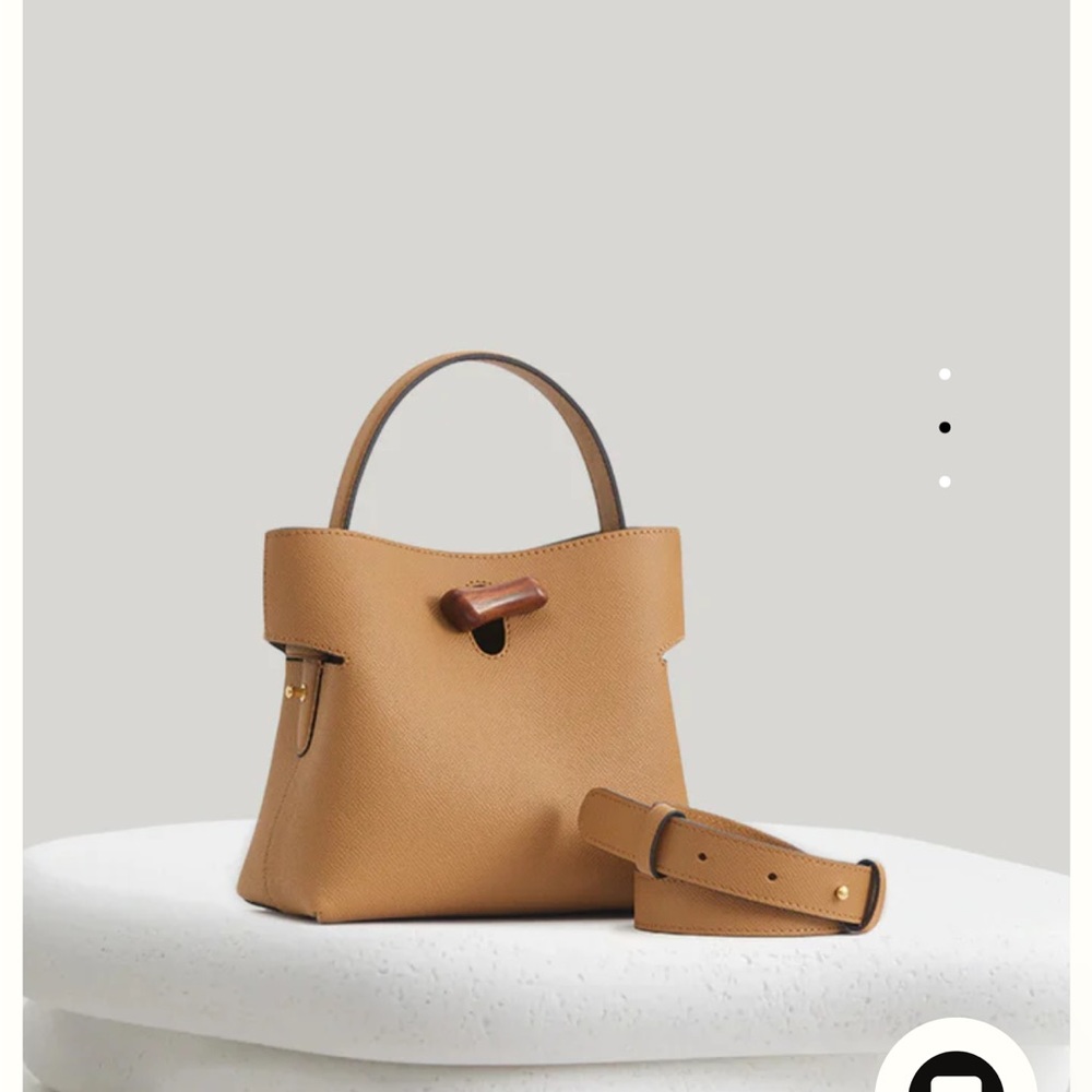 Gaia Purse -Brand new with dust Bag